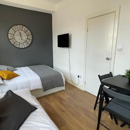 Lovely Studio Flat In The Heart Of Holloway. London Exteriör bild
